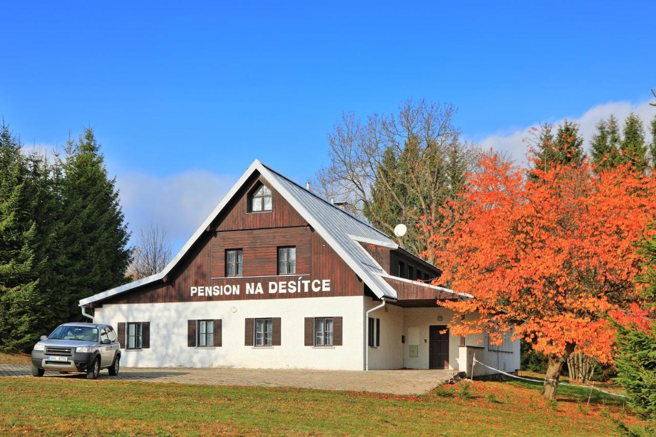 Chalupa Na Desitce Strazne Exterior photo